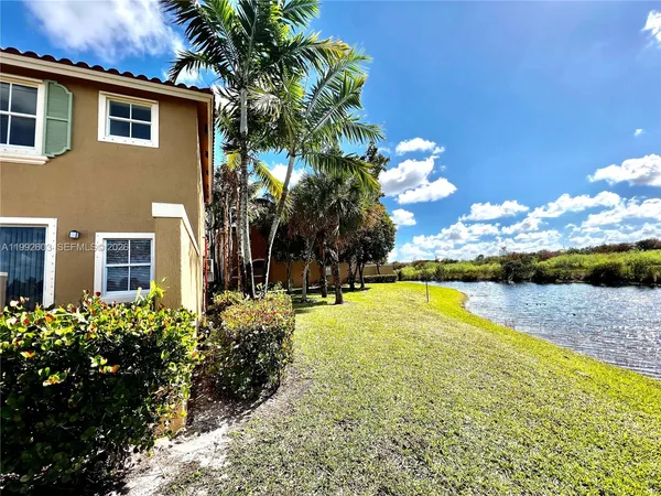 $3,100 | 1088 Southwest 144th Avenue, Unit 801, Pembroke Pines, FL 33027