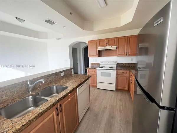 $3,100 | 1088 Southwest 144th Avenue, Unit 801, Pembroke Pines, FL 33027