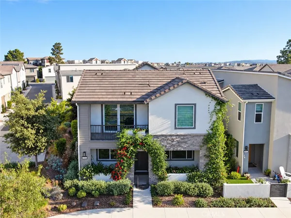 $7,000 | 308 Merit, Irvine, CA 92618