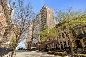 $449,500 | 71 East Division Street, Unit 1601, Chicago, IL 60611