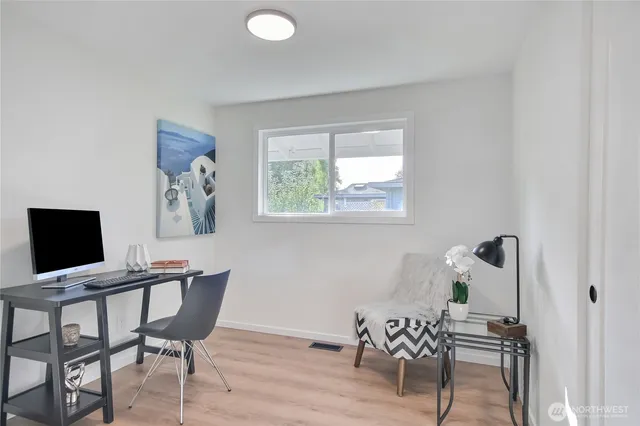 $1,095,000 | 1229 Southwest 158th Street, Burien, WA 98166