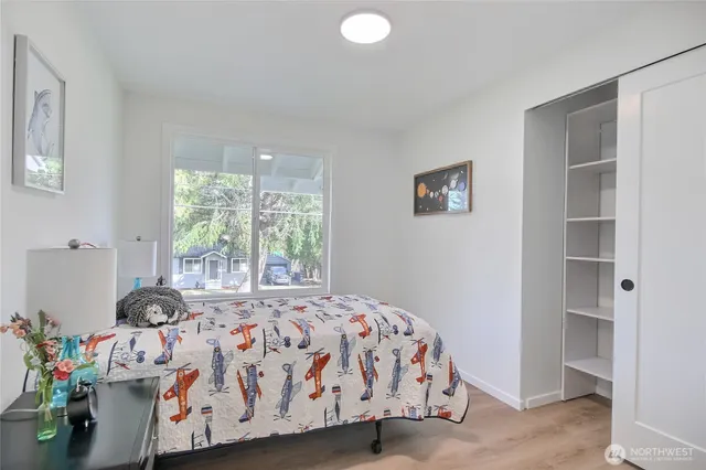 $1,095,000 | 1229 Southwest 158th Street, Burien, WA 98166