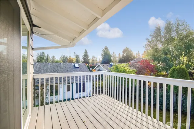 $1,095,000 | 1229 Southwest 158th Street, Burien, WA 98166