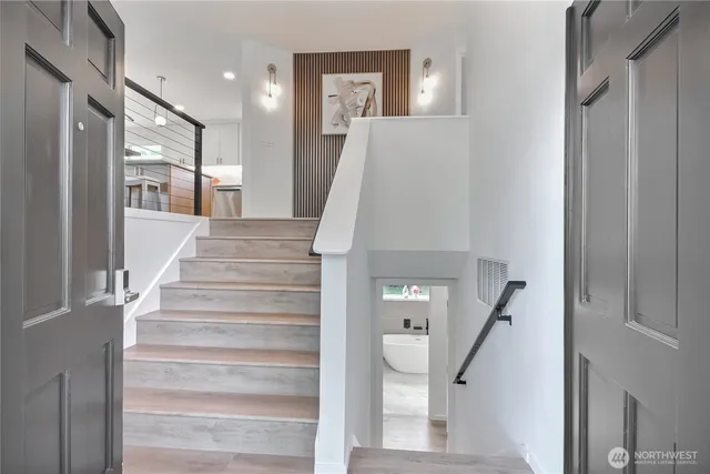 $1,095,000 | 1229 Southwest 158th Street, Burien, WA 98166