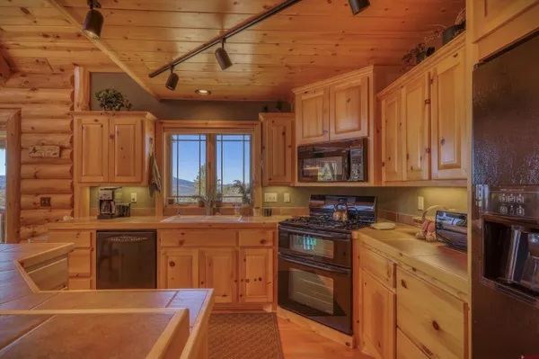 $850,000 | 1001 Soaring Eagle Court, Chromo, CO 81128