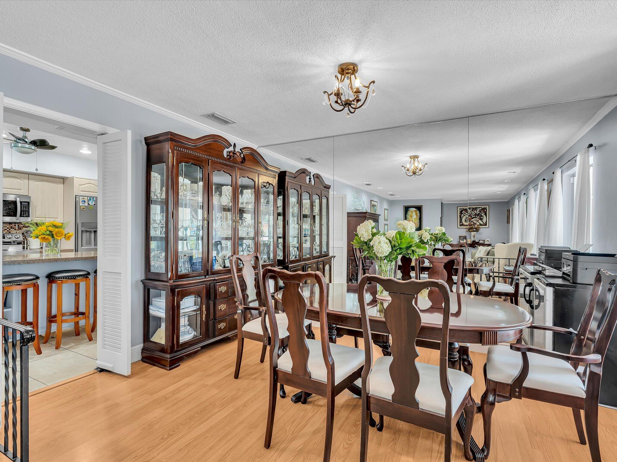 7381 Southwest 9th Street Plantation, FL 33317 - Photo 15 of 62 Dining Room