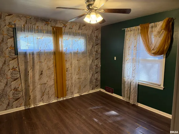 $88,500 | 3410 West Lincoln Avenue, Peoria, IL 61604