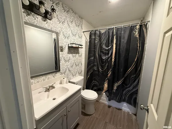 $88,500 | 3410 West Lincoln Avenue, Peoria, IL 61604