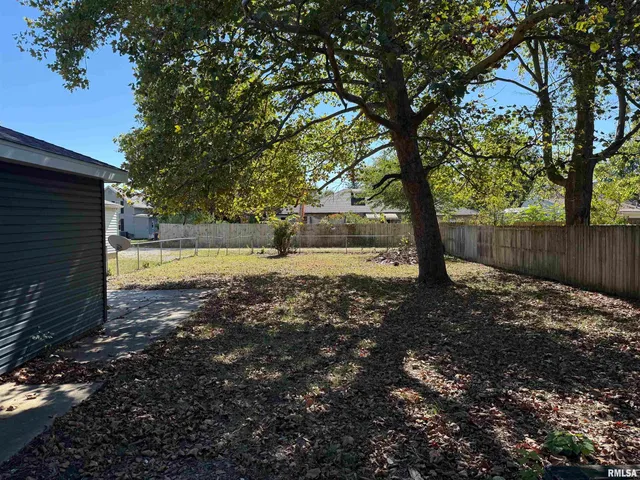 $94,900 | 3410 West Lincoln Avenue, Peoria, IL 61604