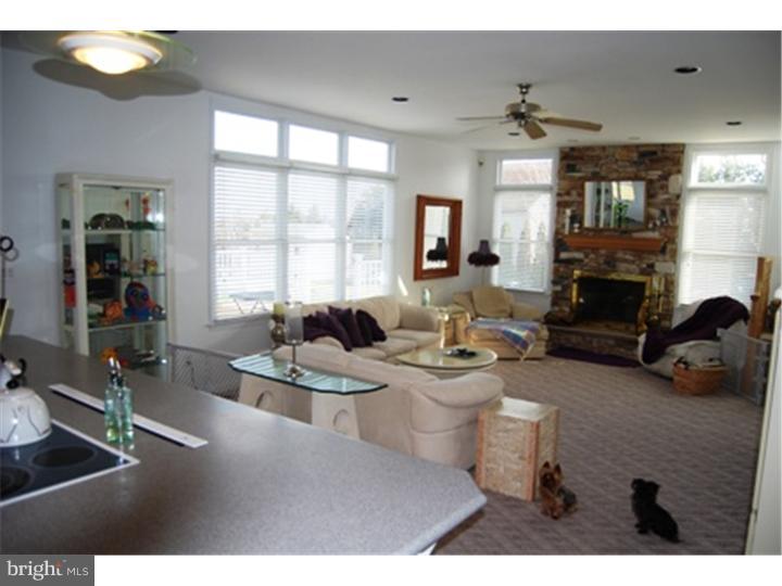 3015 Walton Road Jamison, PA 18929 - Photo 10 of 25 Family Room
