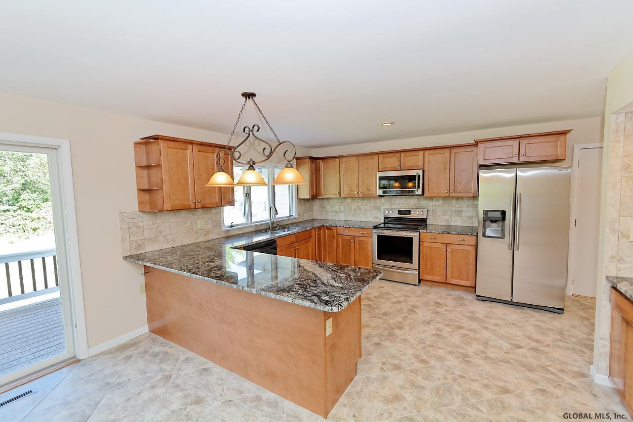348 Brownell Road Malta, NY 12020 - Photo 11 of 25 Photo 11