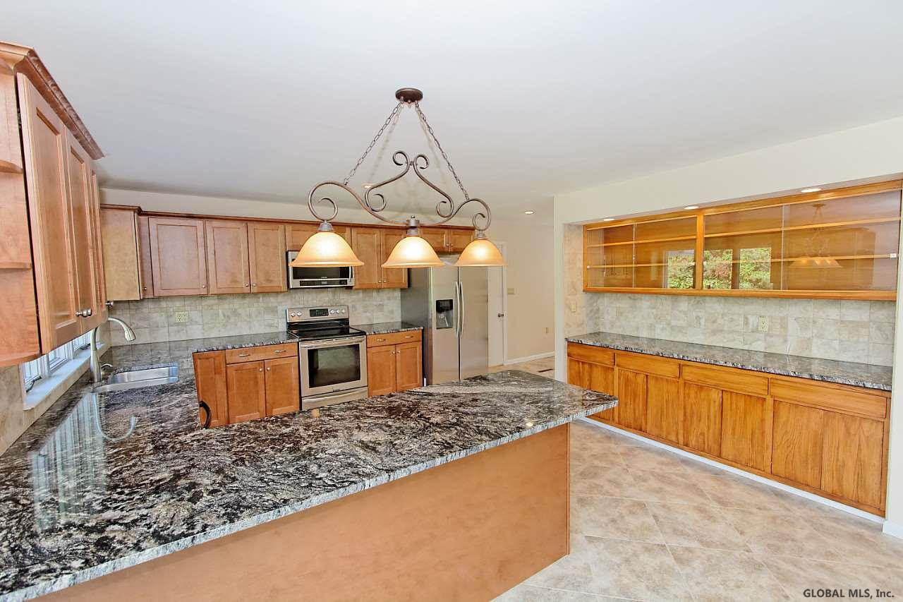 348 Brownell Road Malta, NY 12020 - Photo 9 of 25 Photo 9