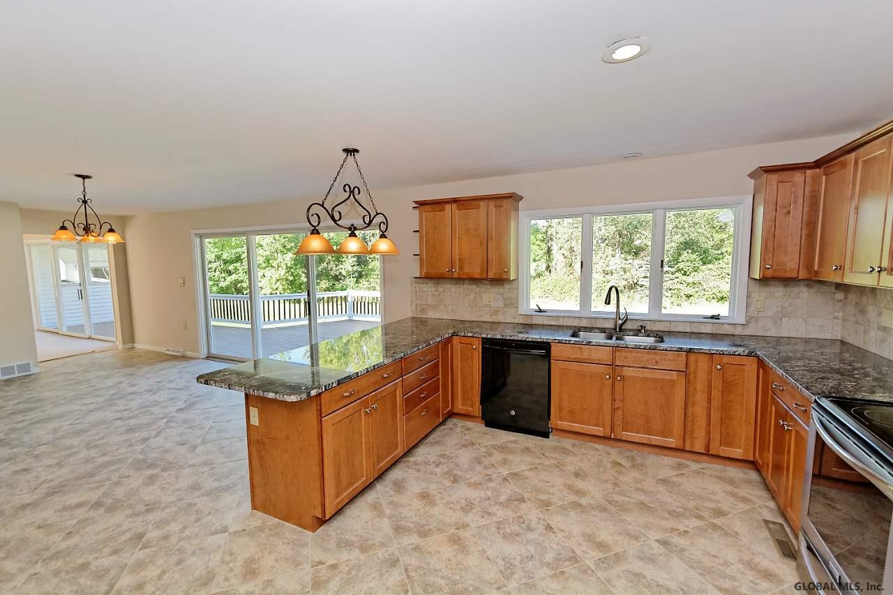 348 Brownell Road Malta, NY 12020 - Photo 10 of 25 Photo 10