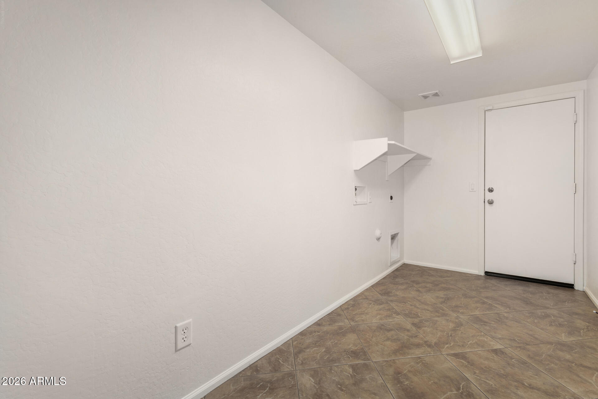 17616 West Bloomfield Road Surprise, AZ 85388 - Photo 30 of 37 31 - Bloomfield