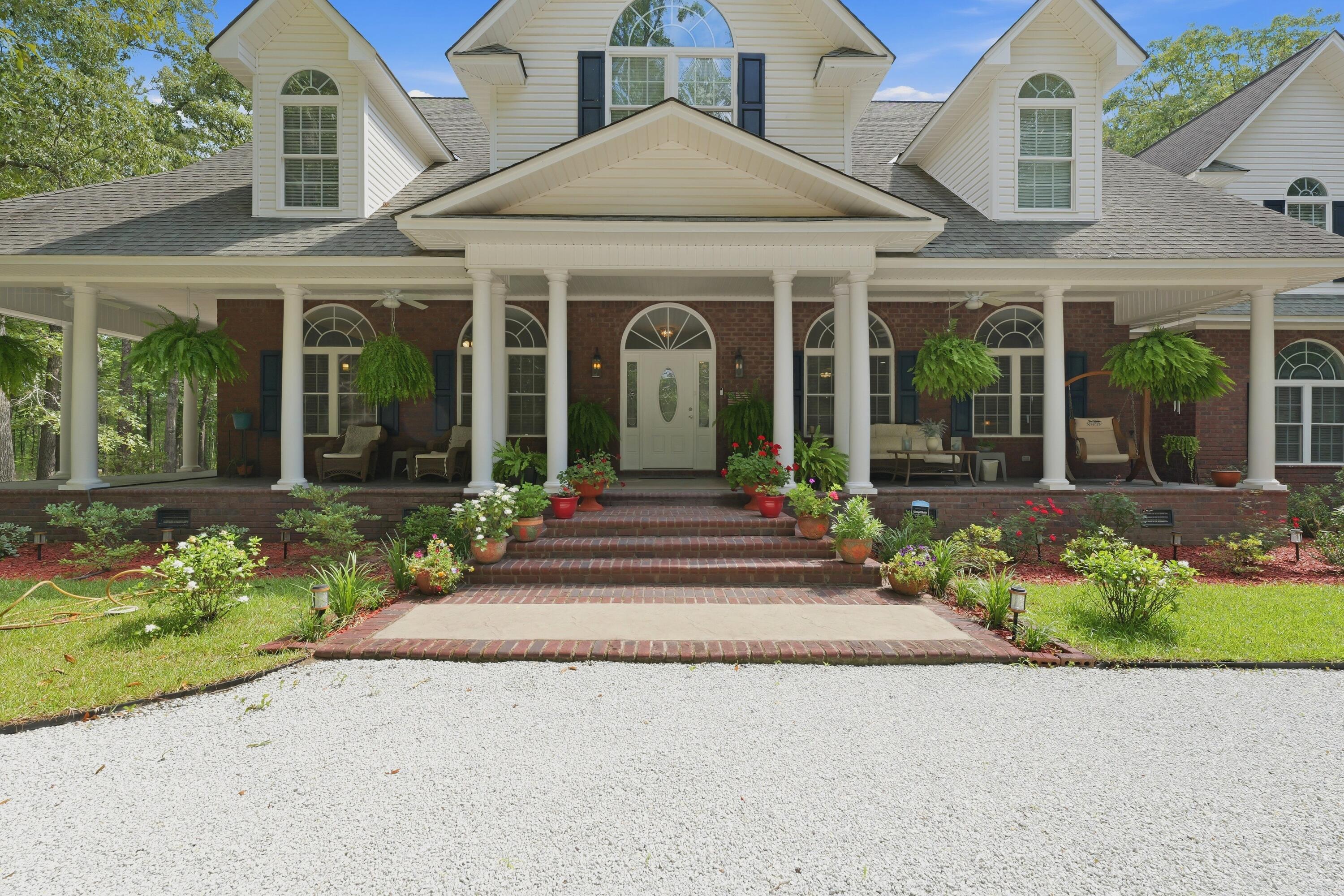 136 Acorn Lane Santee, SC 29142 - Photo 3 of 33
