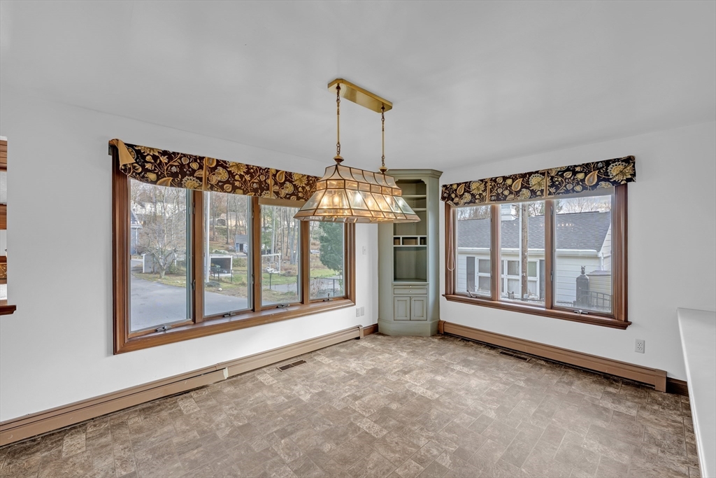 146 Framingham Road Marlborough, MA 01752 - Photo 6 of 24