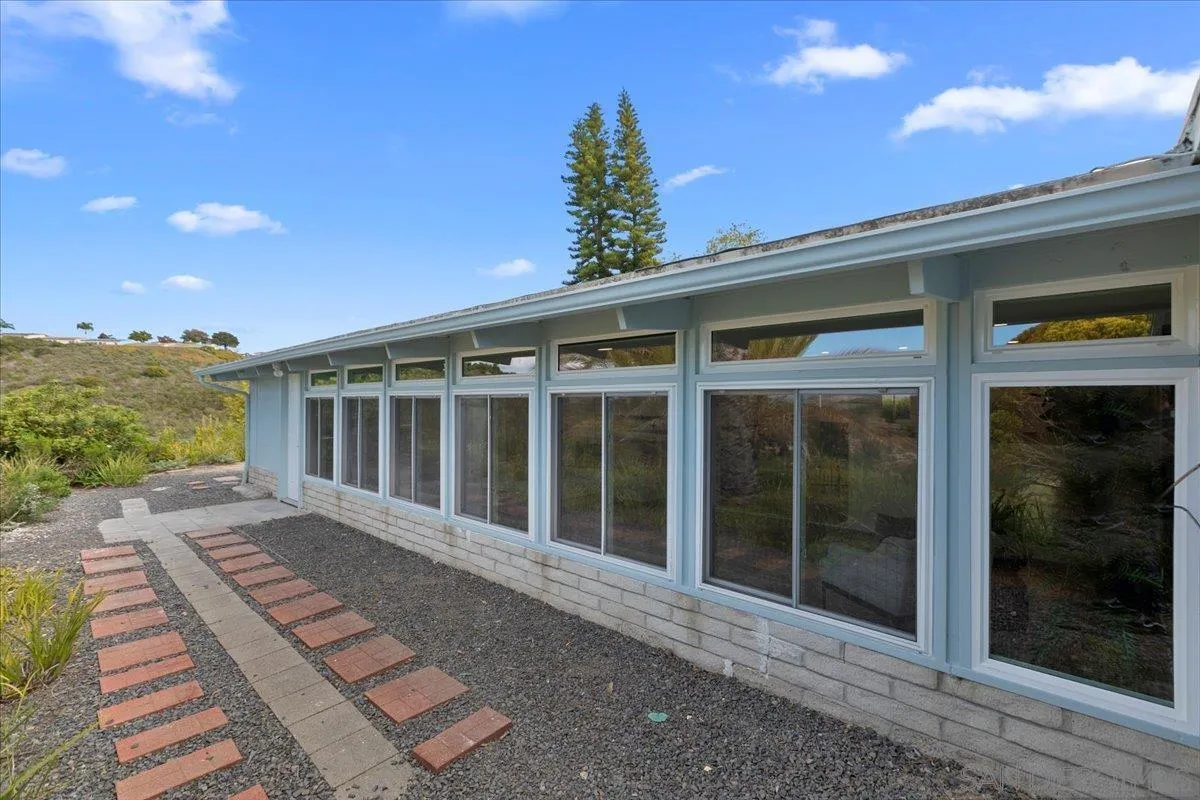 3615 Vista Bella, Unit 30 Oceanside, CA 92057 - Photo 28 of 38 a view of a house with a balcony
