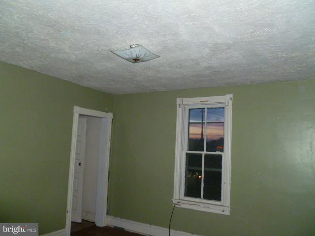 402 Samuel Street North Ranson, WV 25438 - Photo 2 of 9 Interior (General)