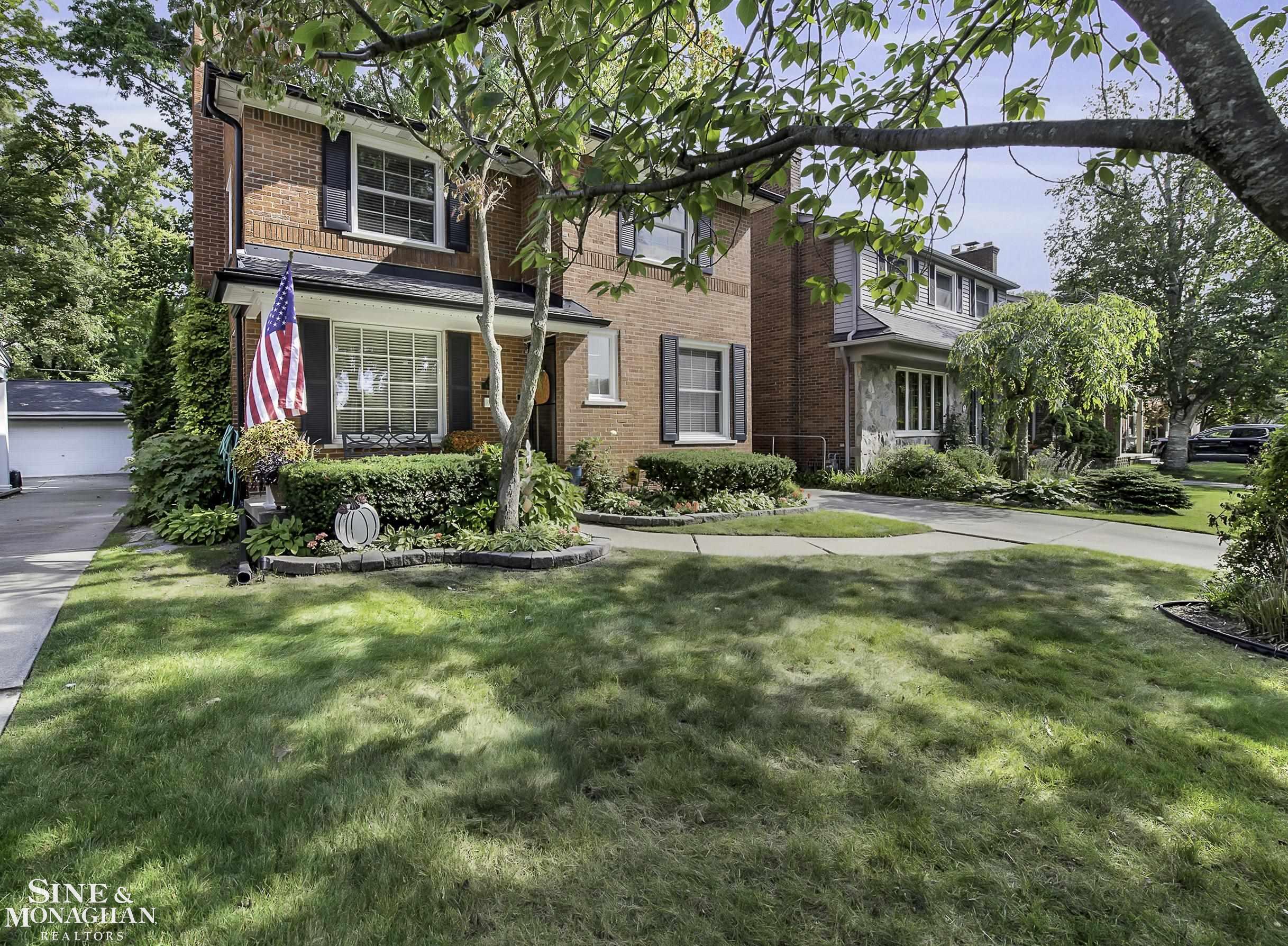 1956 Severn Road Grosse Pointe Woods, MI 48236 - Photo 36 of 40