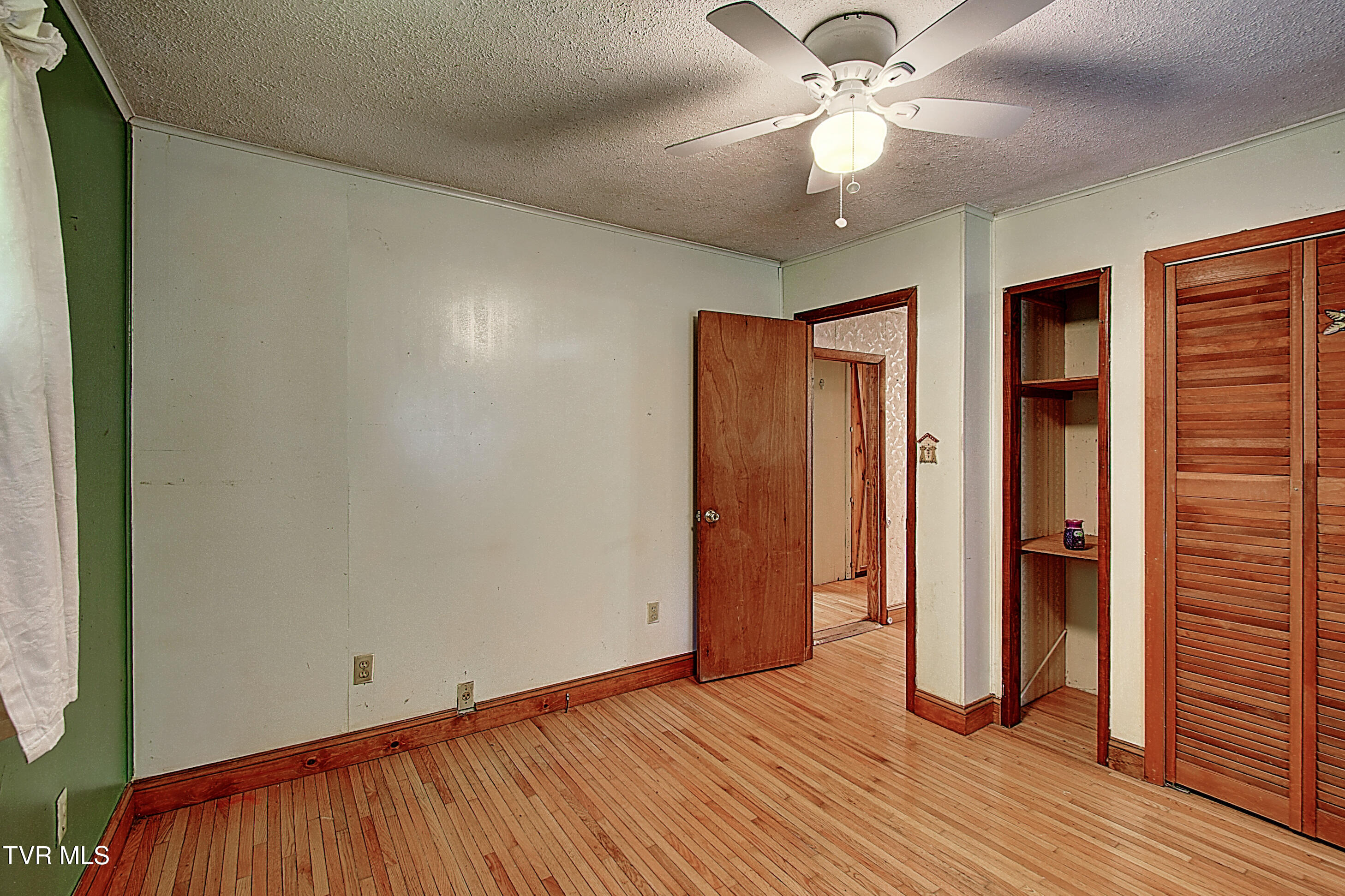 3018 Siam Road Elizabethton, TN 37643 - Photo 21 of 25 DSC_0325And8more