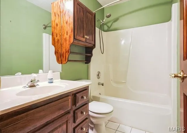 $271,300 | 20 Bent Creek Road, Sherman, IL 62684