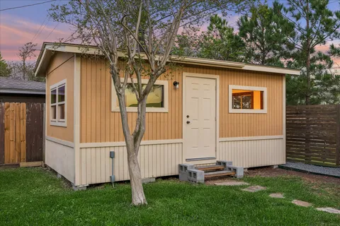 $579,000 | 9813 Pine Lake Drive, Houston, TX 77055