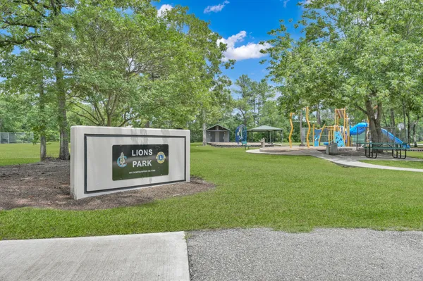 $264,900 | 990 Northampton Drive, Conroe, TX 77303