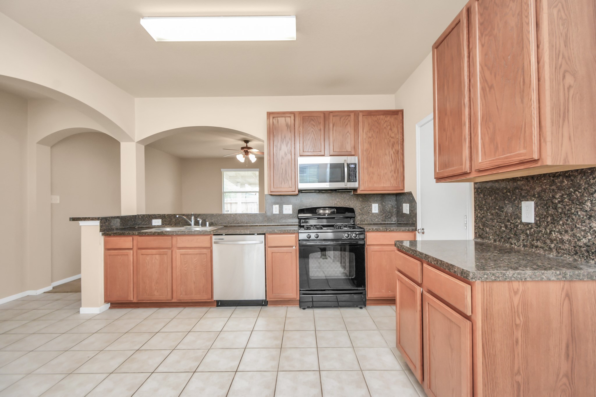 4047 Mossy Spring Lane Spring, TX 77388 - Photo 5 of 18