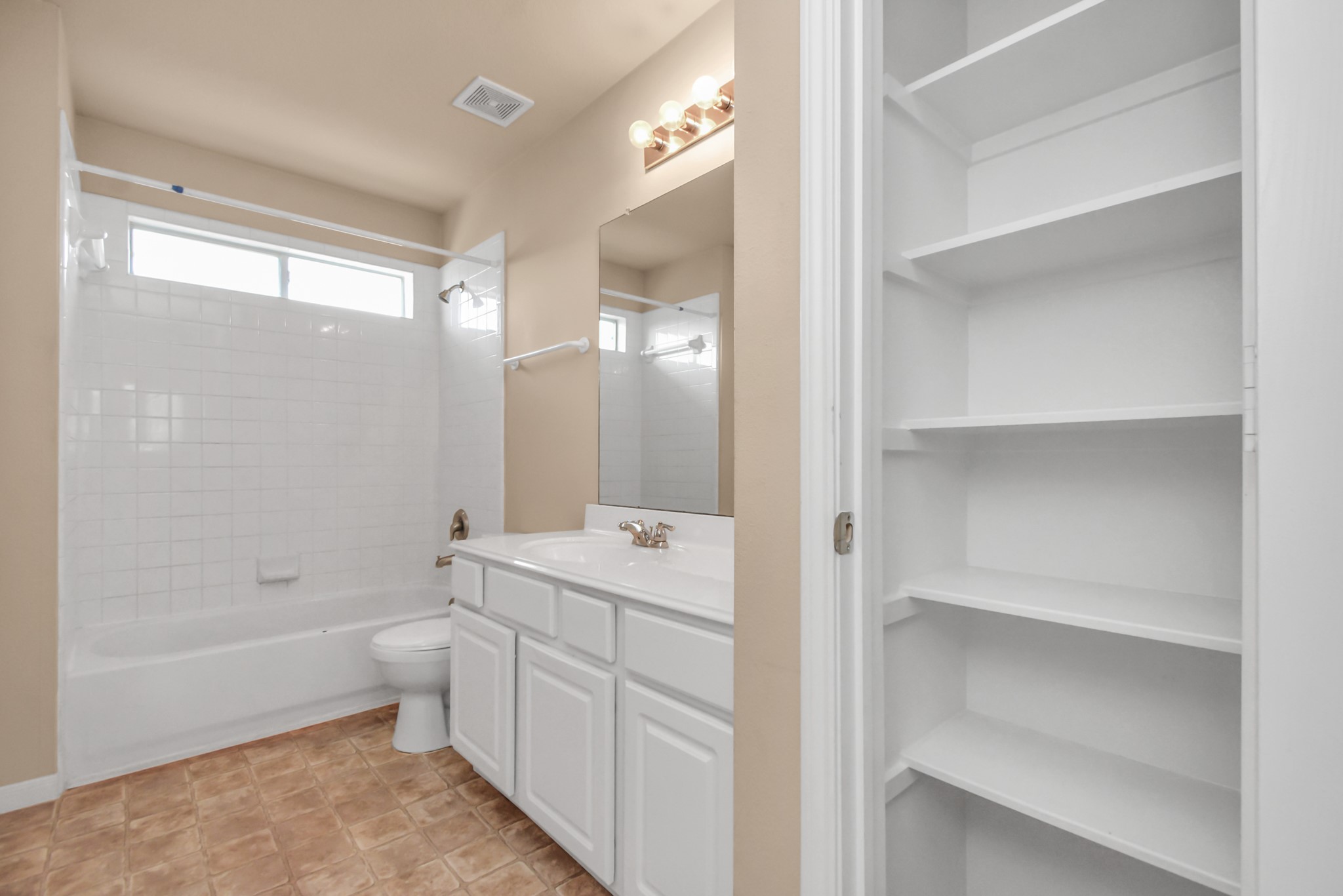 4047 Mossy Spring Lane Spring, TX 77388 - Photo 10 of 18 Primary Bathroom