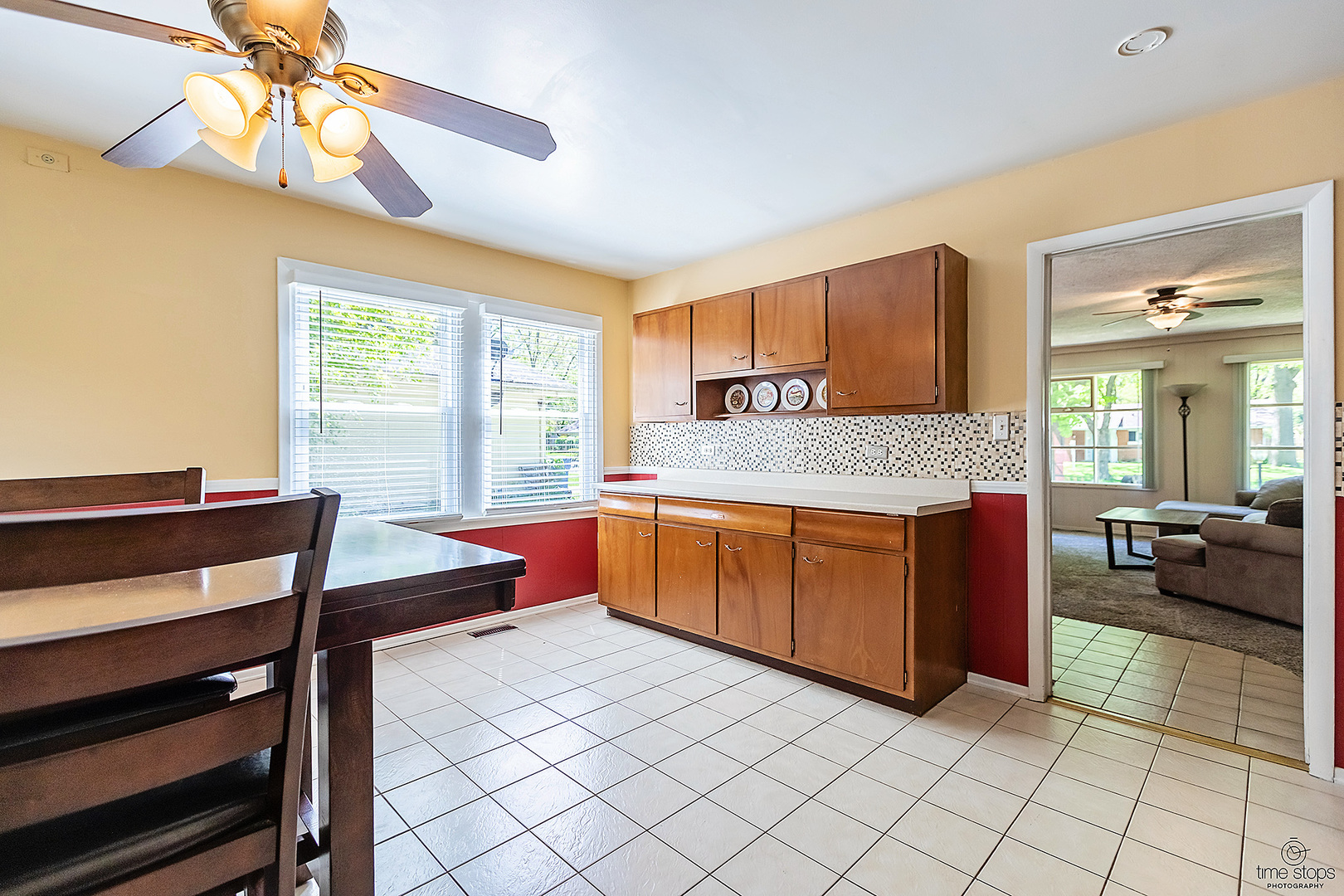 21W220 Hemstead Road Lombard, IL 60148 - Photo 7 of 28