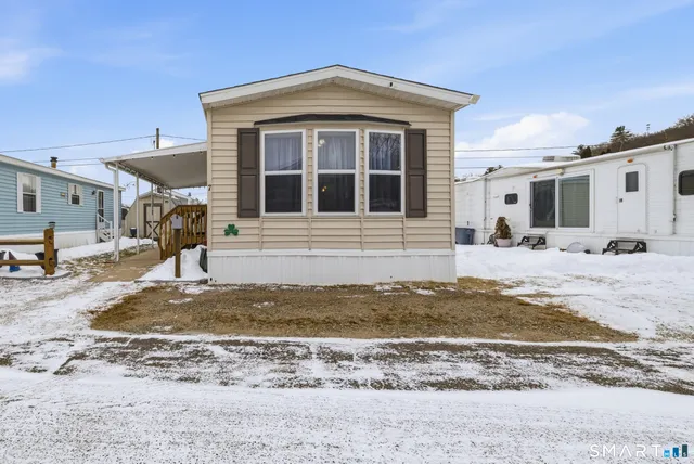 $85,000 | 7 1st Street, Beacon Falls, CT 06403