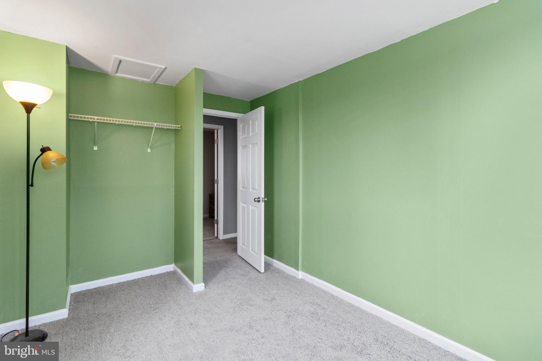 4218 Lawnside Road Philadelphia, PA 19154 - Photo 9 of 14 Gallery Image 9