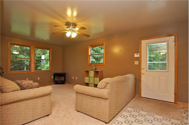 254 Rob Road Clarksville, TN 37040 - Photo 5 of 20 Gallery Image 5