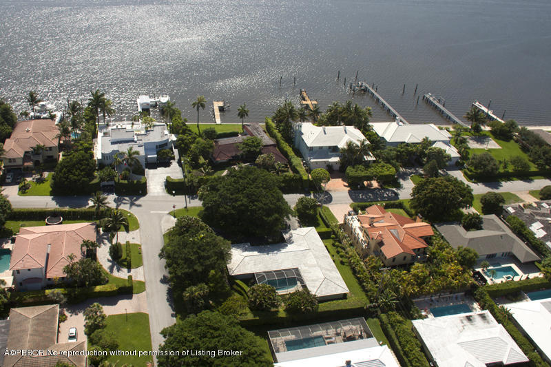 1416 Lands End Road Lantana, FL 33462 - Photo 18 of 21 an aerial view of residential houses with outdoor space