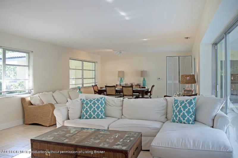 1416 Lands End Road Lantana, FL 33462 - Photo 10 of 21 a living room with furniture and a large window