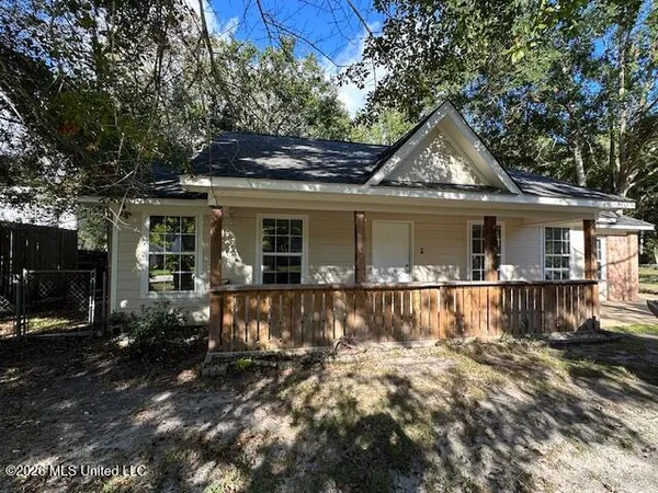 $179,000 | 1400 Oak Street, Ocean Springs, MS 39564