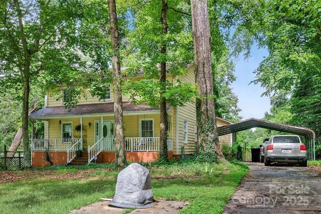 $550,000 | 7144 Chapparall Lane, Charlotte, NC 28215