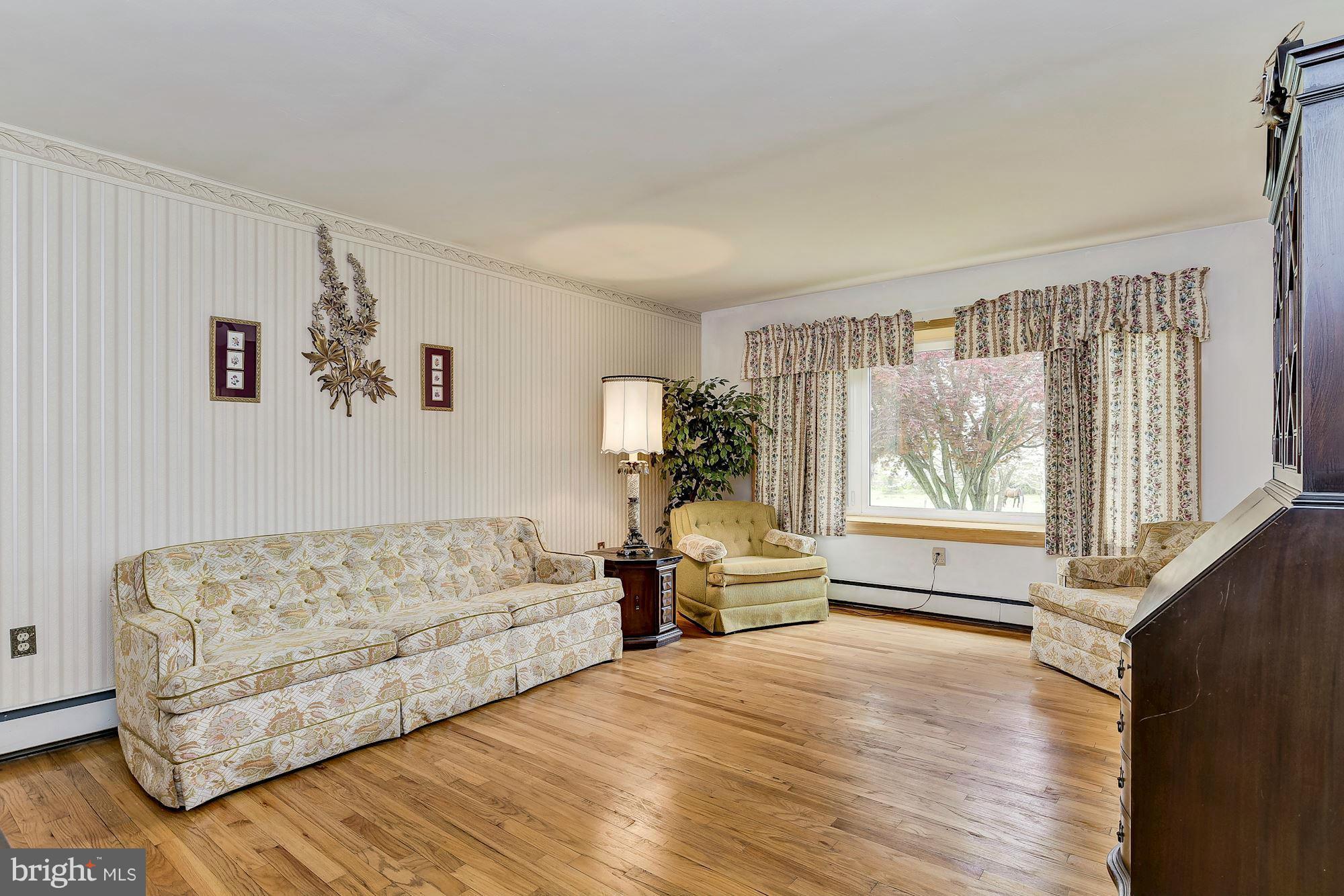 3686 Niner Road Finksburg, MD 21048 - Photo 3 of 20 Living Room