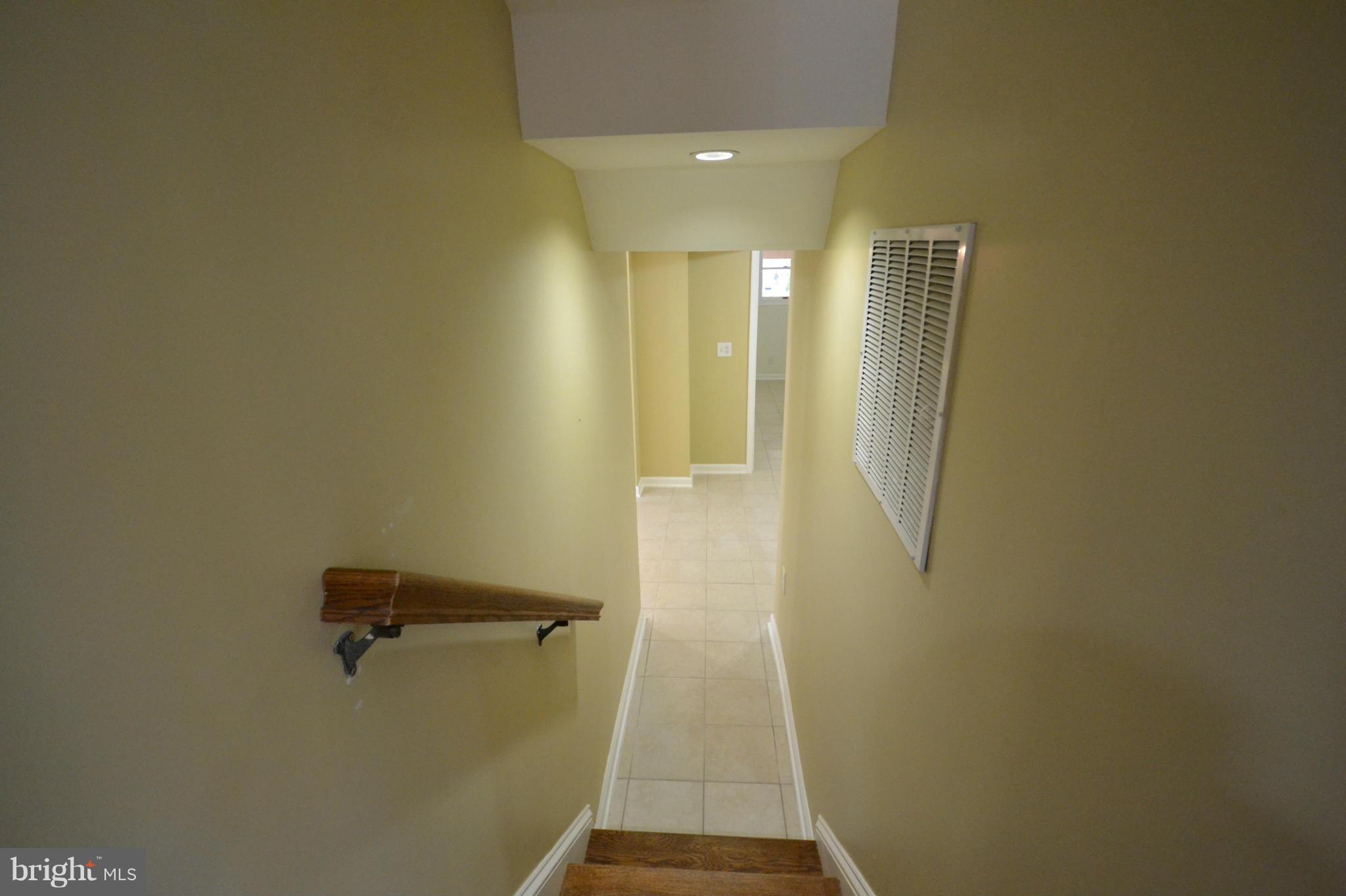 7301 Neuman Street Springfield, VA 22150 - Photo 22 of 27 Interior (General)