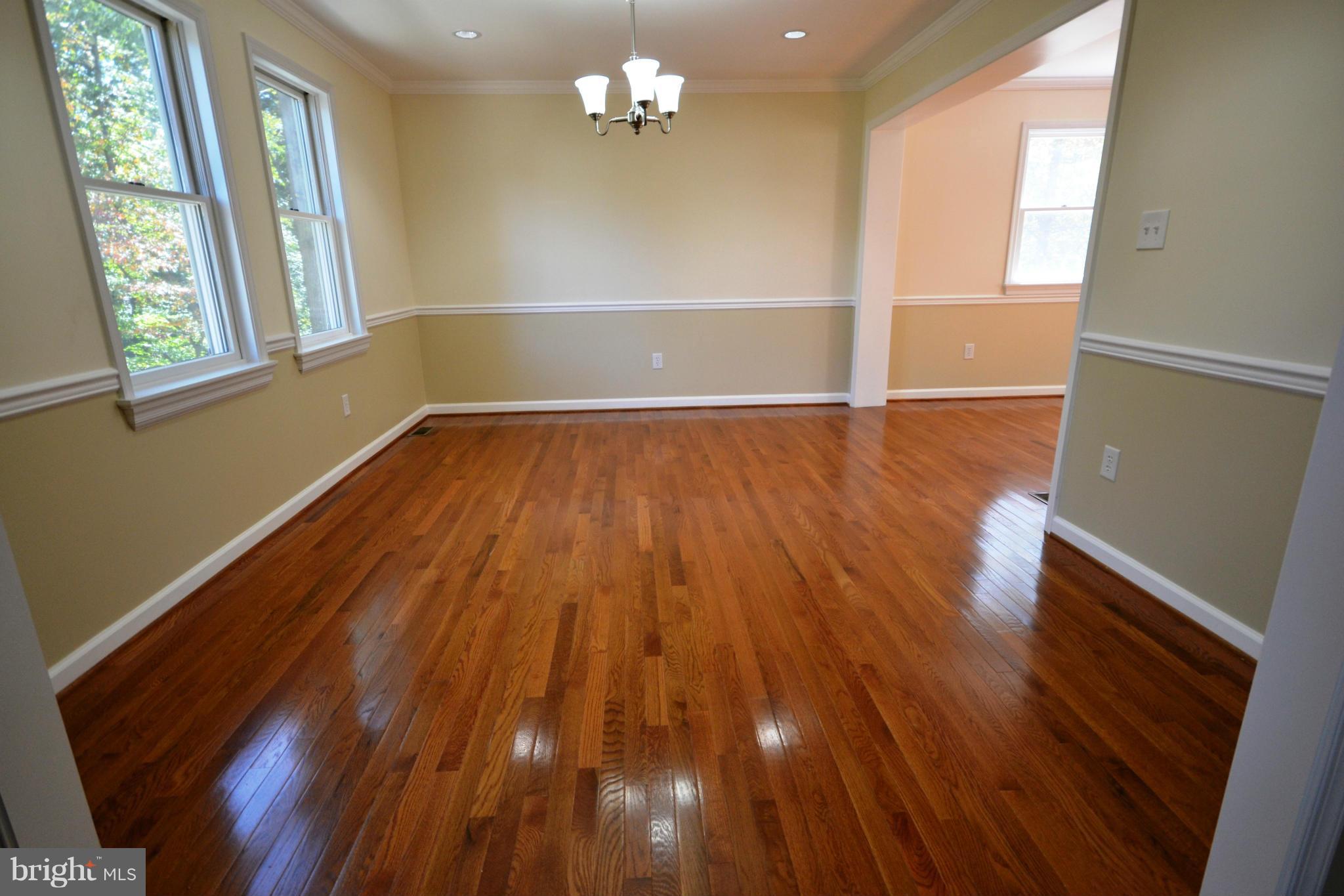 7301 Neuman Street Springfield, VA 22150 - Photo 7 of 27 Dining Room
