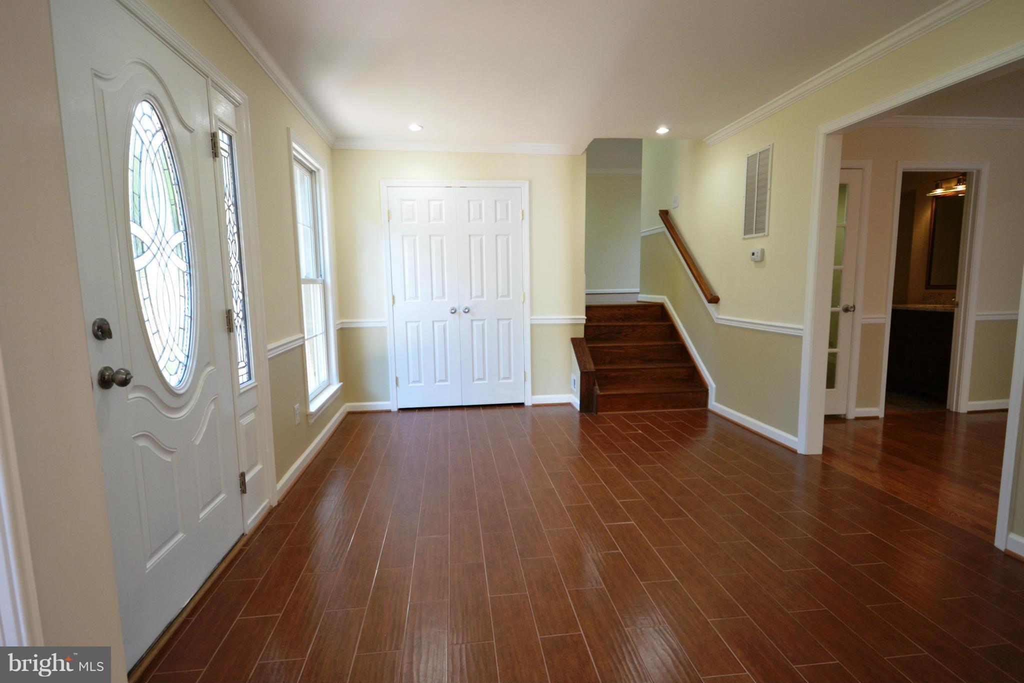 7301 Neuman Street Springfield, VA 22150 - Photo 9 of 27 Interior (General)