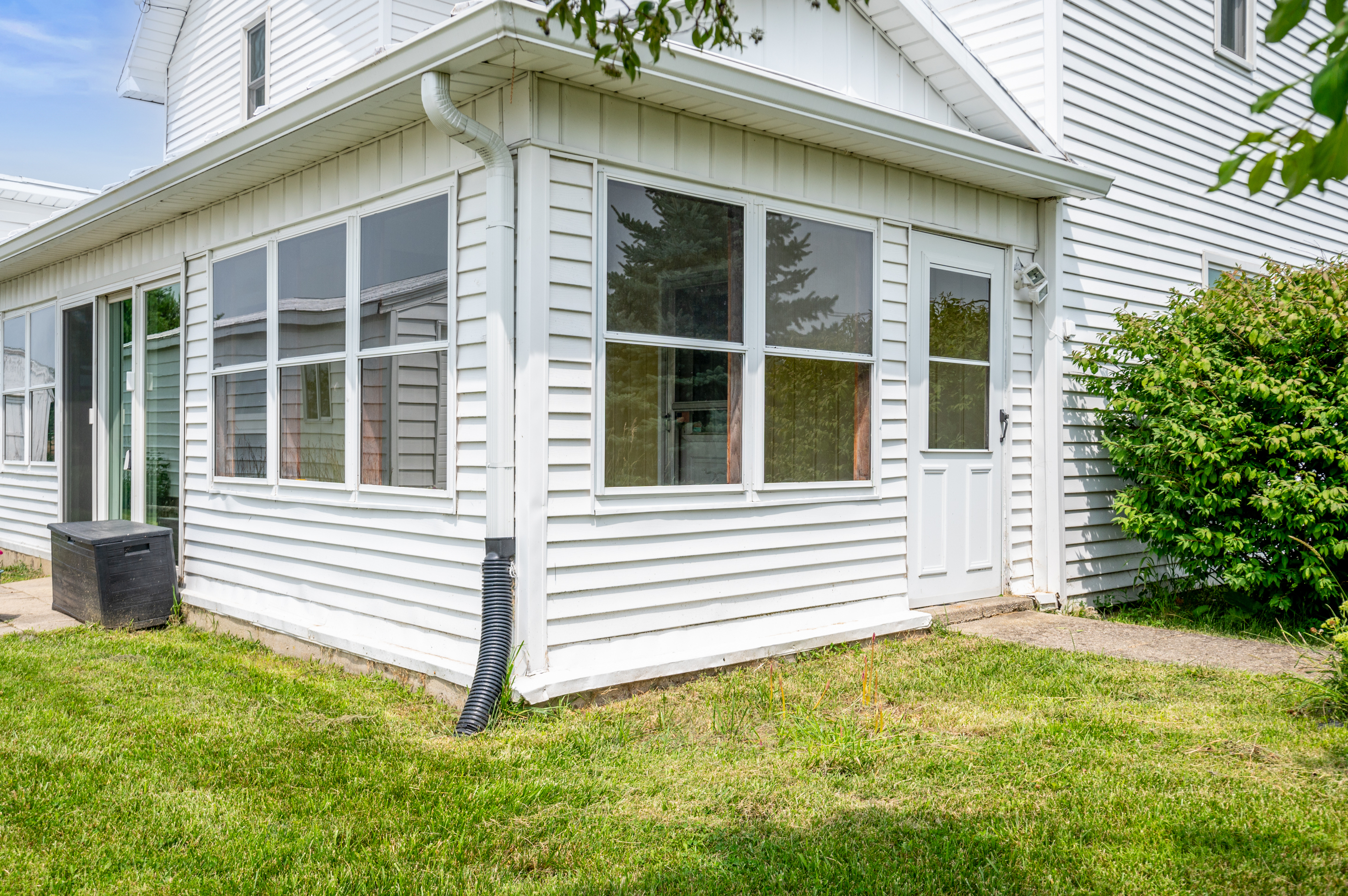 8948 West 900 South Modoc, IN 47358 - Photo 2 of 34