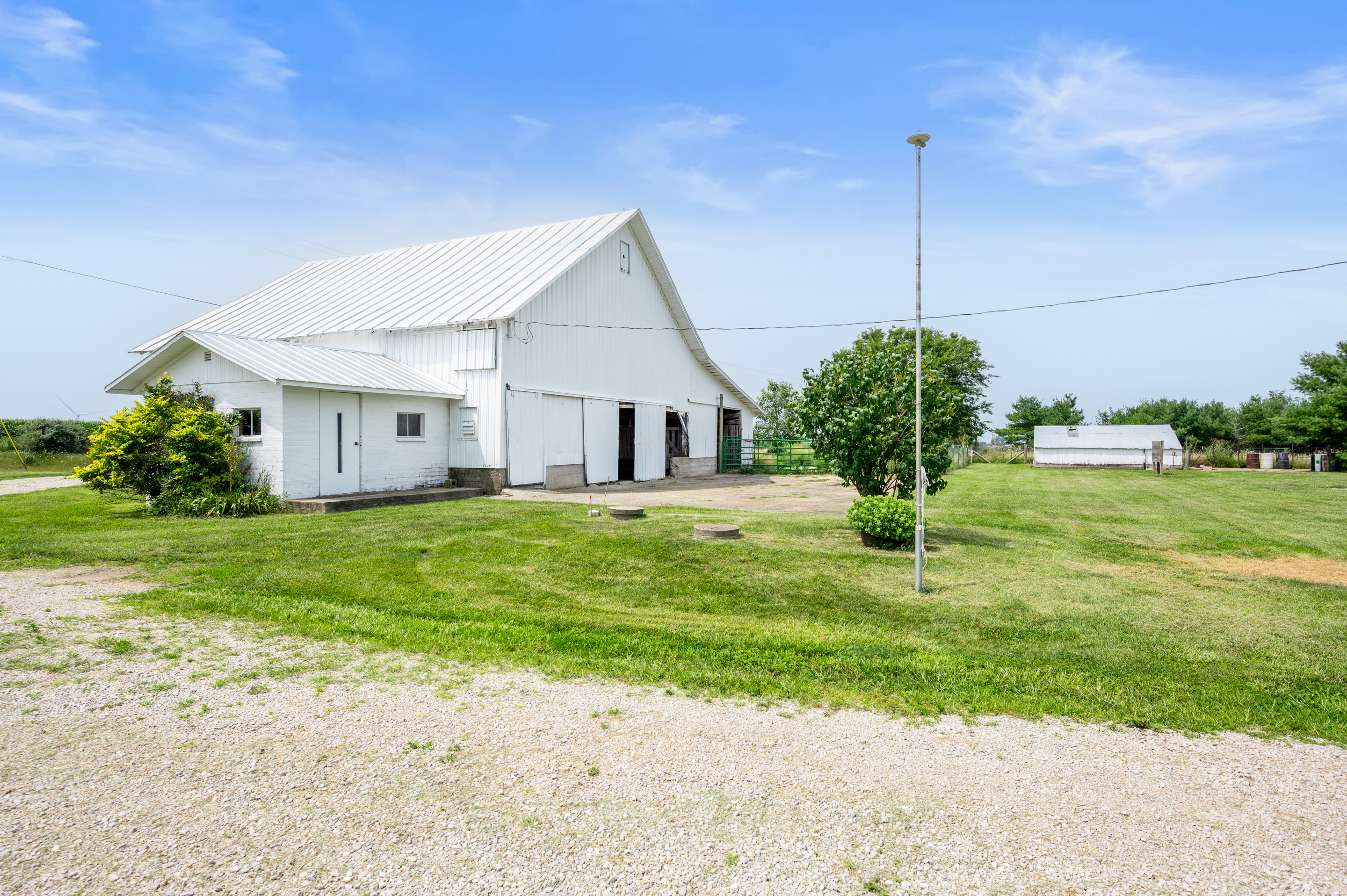 8948 West 900 South Modoc, IN 47358 - Photo 3 of 34