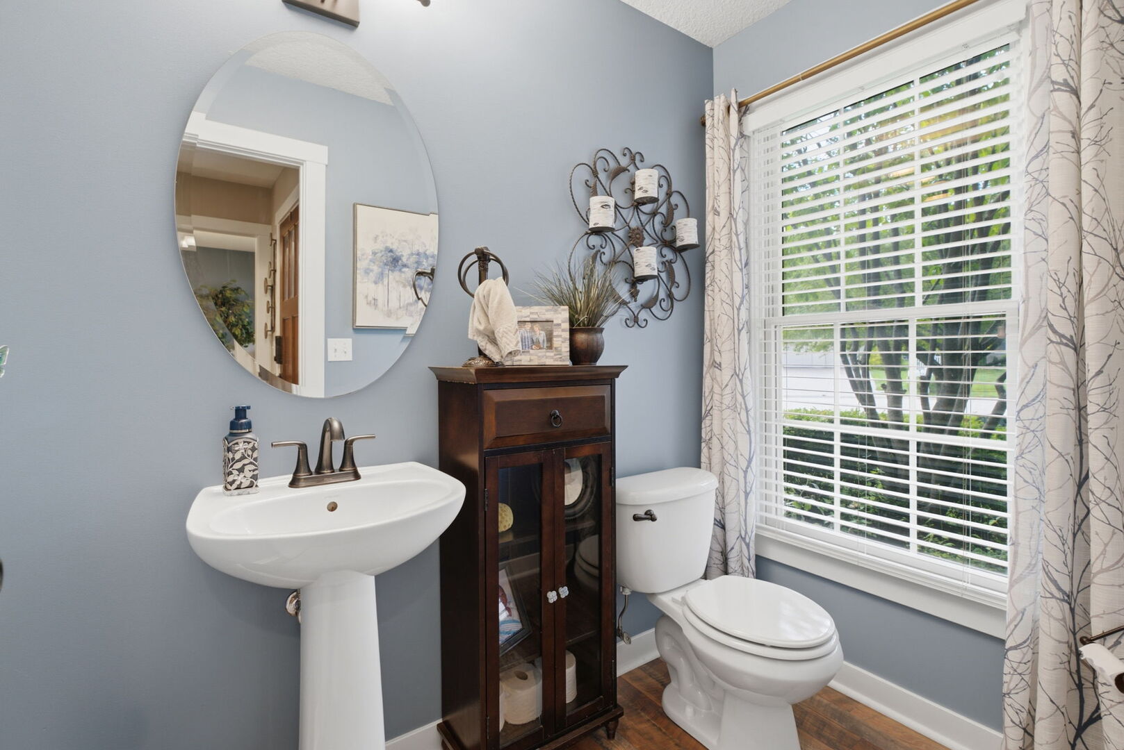 5679 Appleton Road Bettendorf, IA 52722 - Photo 8 of 40