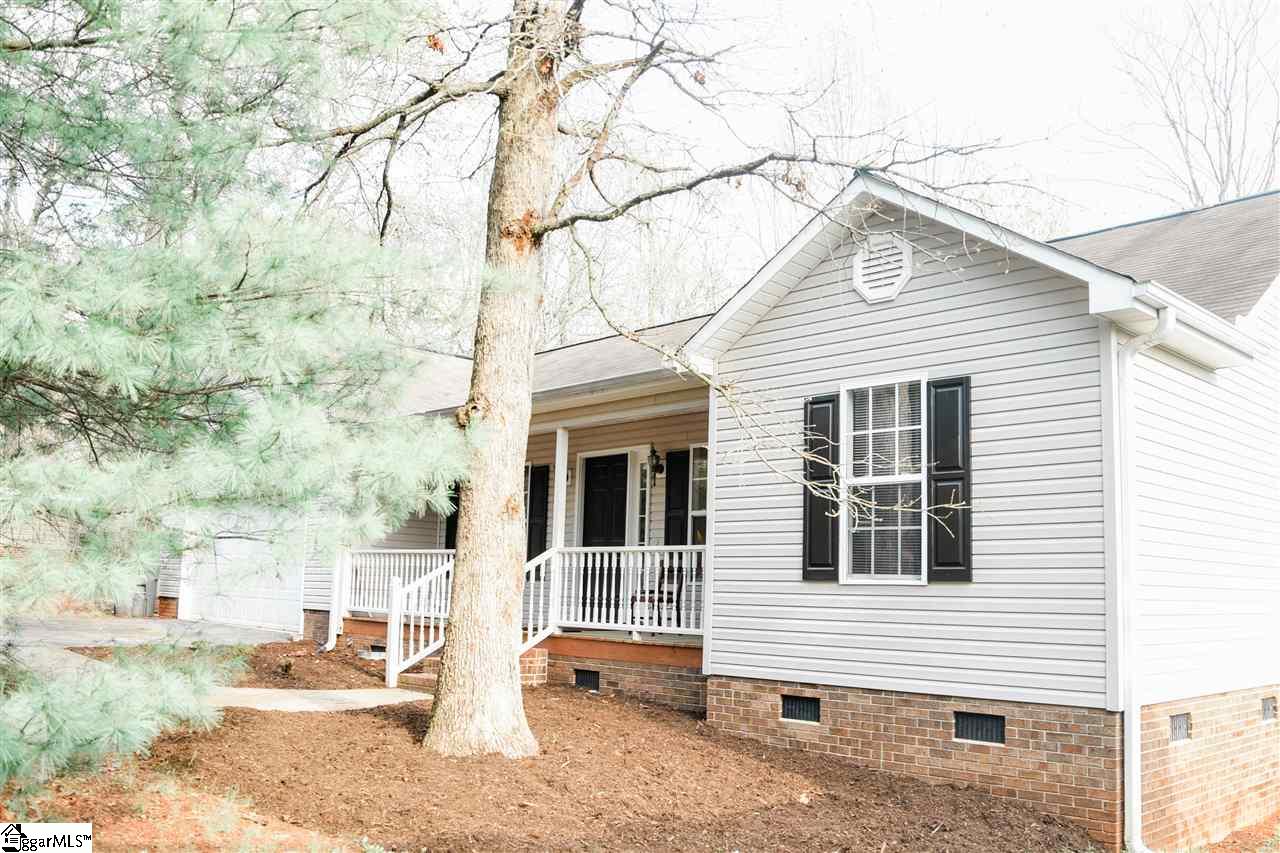 554 South Buckhorn Road Greenville, SC 29609 - Photo 1 of 17 Gallery Image 1