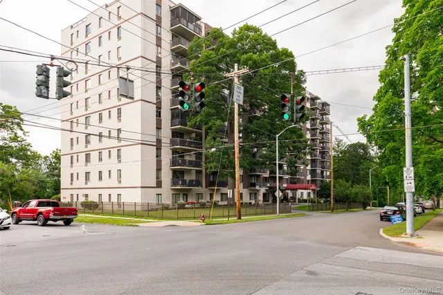 a car parked in front of a building