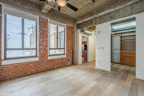 $2,500 | 114 West Adams Street, Unit 1007, Phoenix, AZ 85003