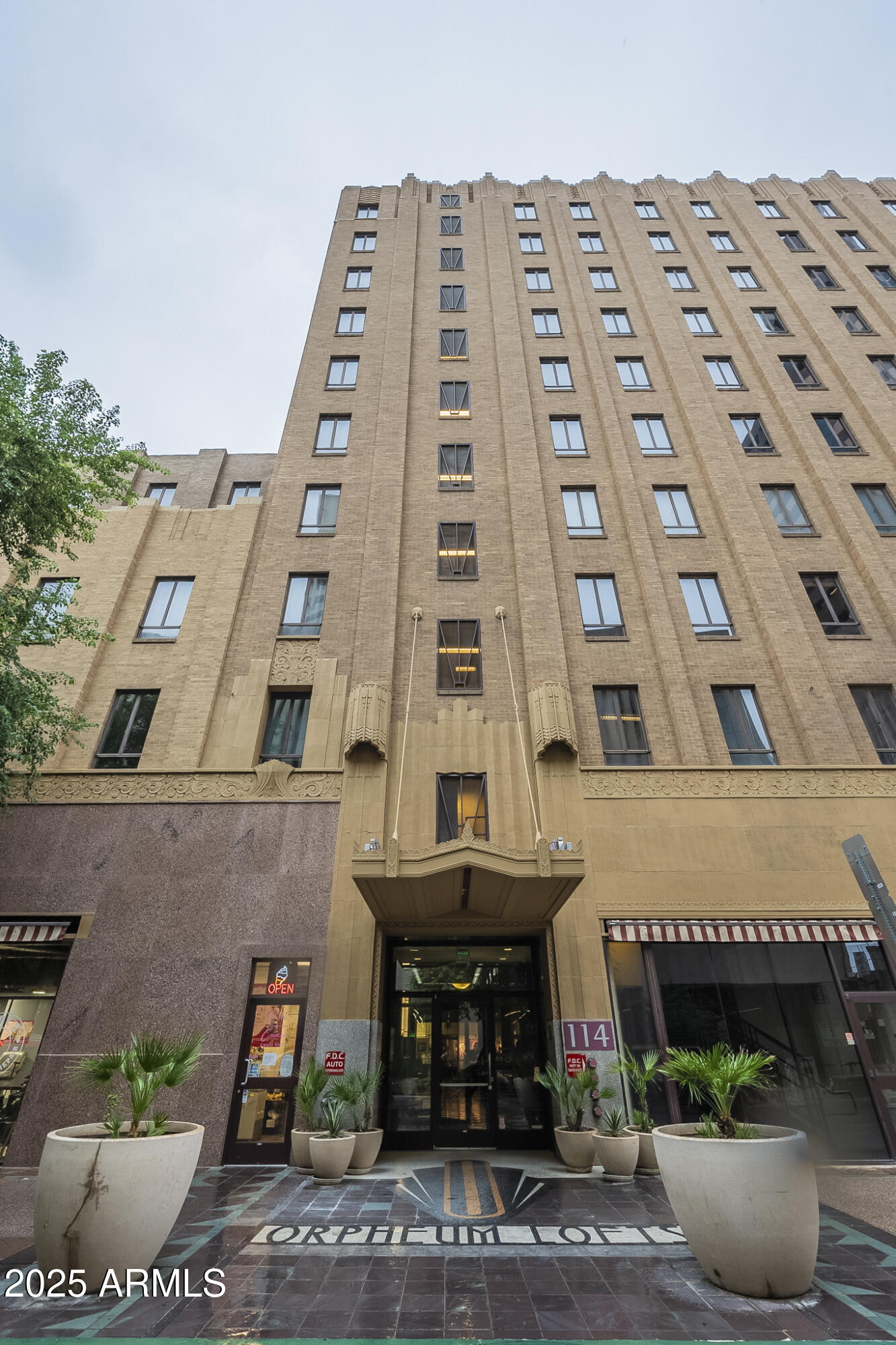 114 West Adams Street, Unit 1007 Phoenix, AZ 85003 - Photo 2 of 51 front view of a building