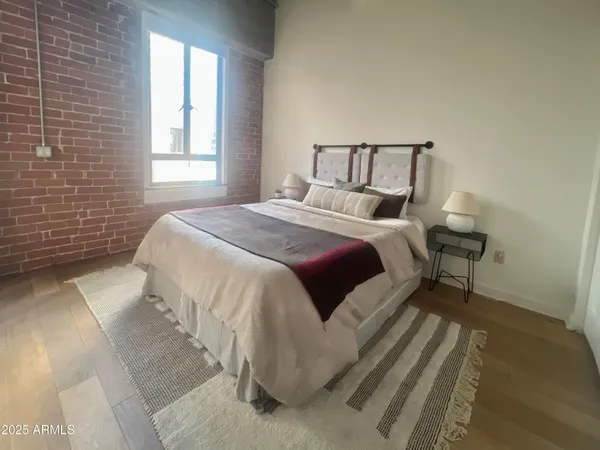 $2,500 | 114 West Adams Street, Unit 1007, Phoenix, AZ 85003