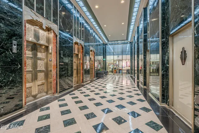 a view of entryway with a front door
